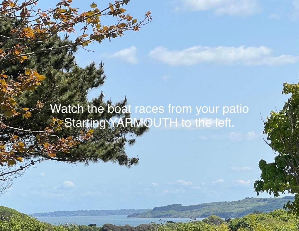 Valley View Self-Catering Coastal Bungalow In Rural West Wight Freshwater Extérieur photo
