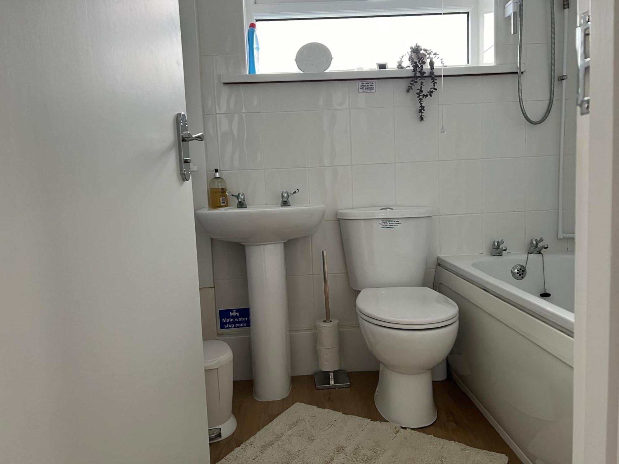Valley View Self-Catering Coastal Bungalow In Rural West Wight Freshwater Extérieur photo
